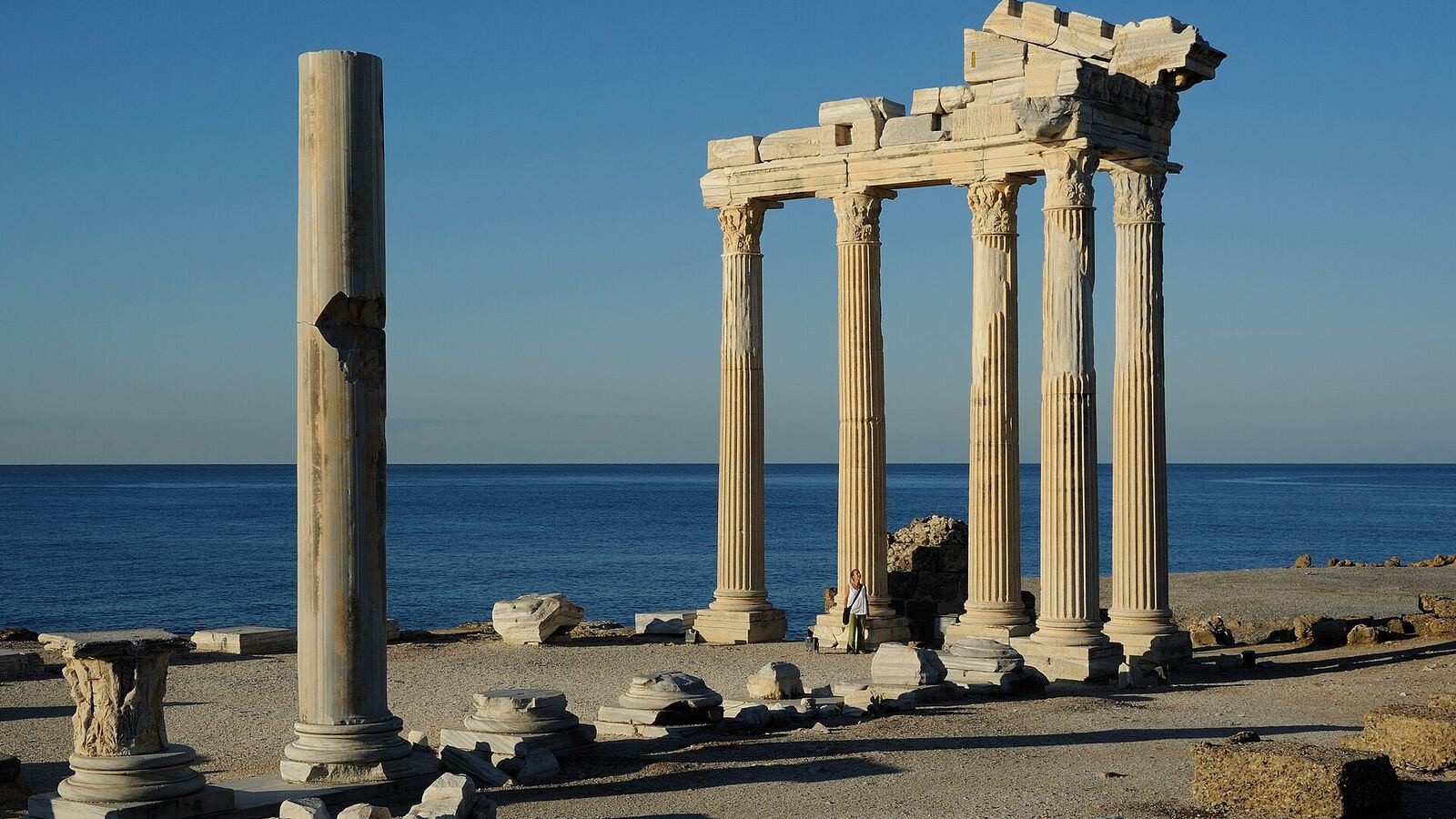 De tempel van Apollo en Athena in Side