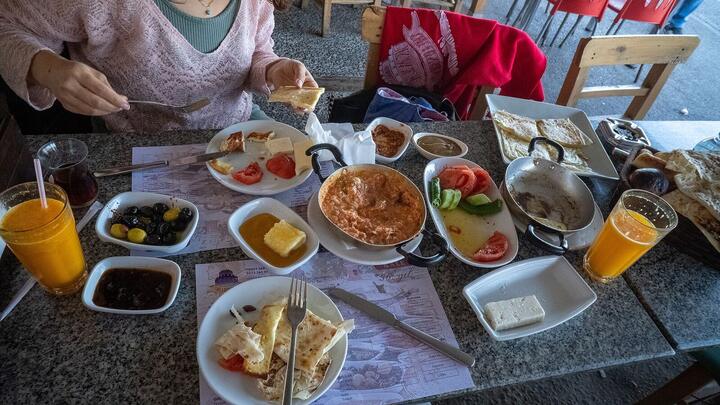 Turks ontbijt: zo begin je de dag in Side